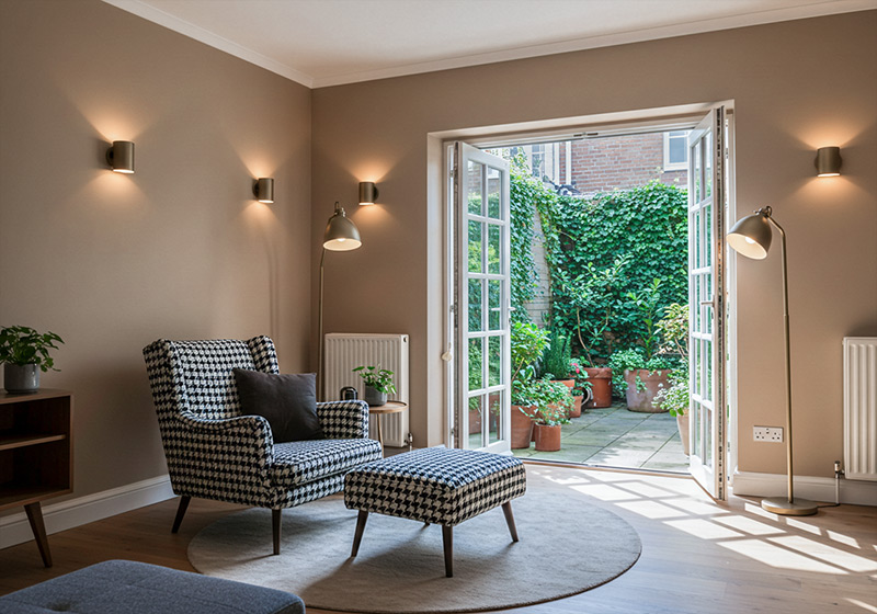 preset example - detail photo living room with houndstooth armchair